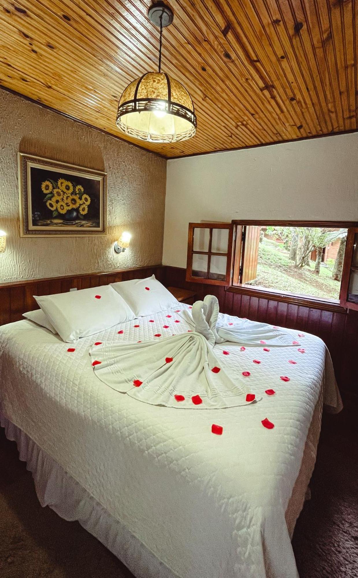 Hotel Piao Mineiro มงชิแวร์จิ ภายนอก รูปภาพ