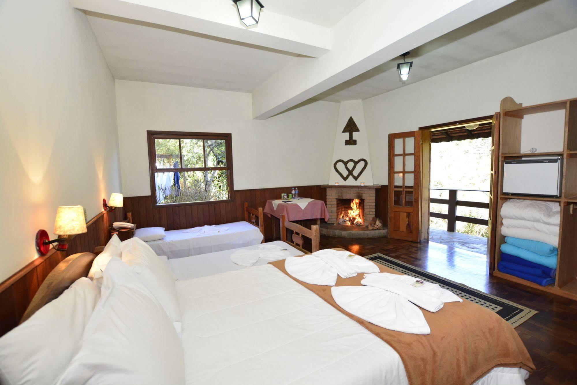 Hotel Piao Mineiro มงชิแวร์จิ ภายนอก รูปภาพ